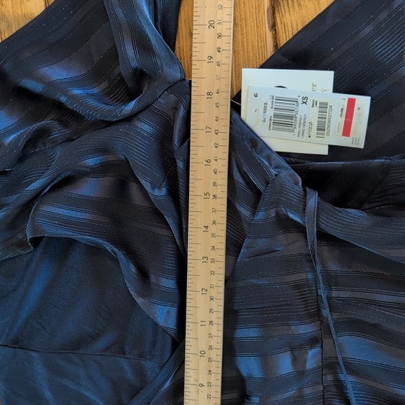 108.NWT Adyson Parker Elegant Blue Striped Dress - Picture 7 of 7